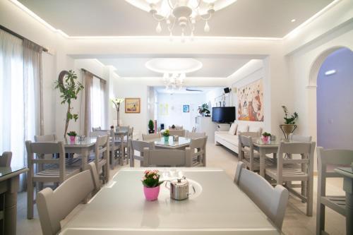 Hotel Summer Dream Kamári エクステリア 写真
